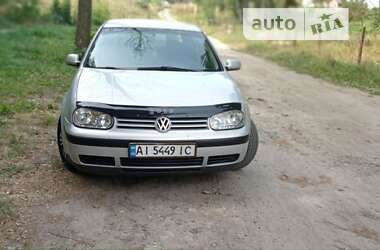 Хэтчбек Volkswagen Golf 1999 в Шпитьках