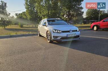 Универсал Volkswagen Golf 2017 в Киеве