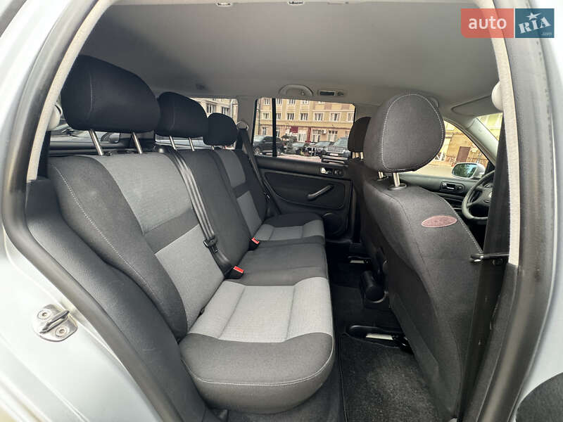 Универсал Volkswagen Golf 2006 в Тернополе