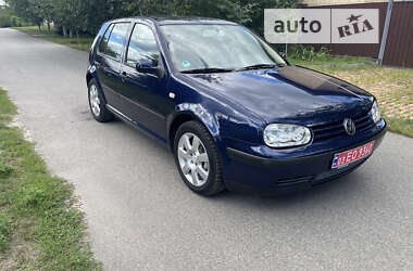 Хетчбек Volkswagen Golf 2001 в Борисполі