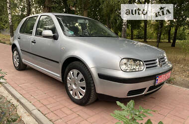 Хэтчбек Volkswagen Golf 2004 в Хороле