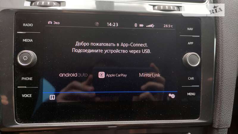 Універсал Volkswagen Golf 2017 в Чернігові