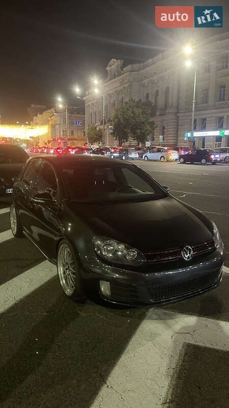 Хэтчбек Volkswagen Golf 2011 в Харькове