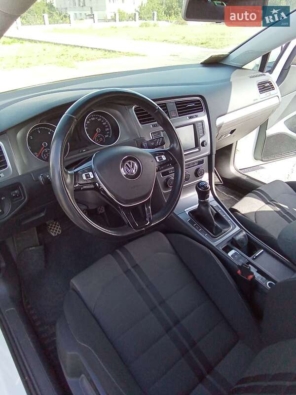 Універсал Volkswagen Golf 2016 в Тульчині