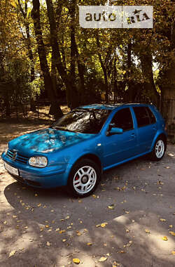 Хетчбек Volkswagen Golf 1999 в Острозі