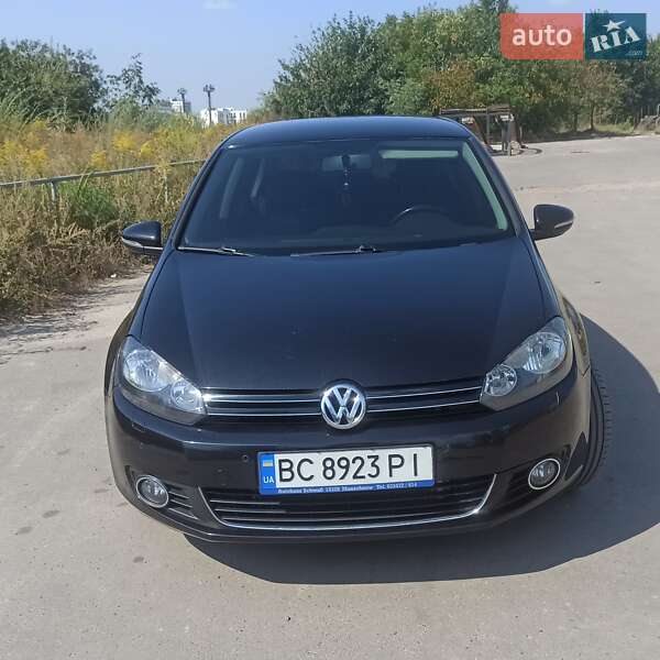 Хетчбек Volkswagen Golf 2010 в Львові