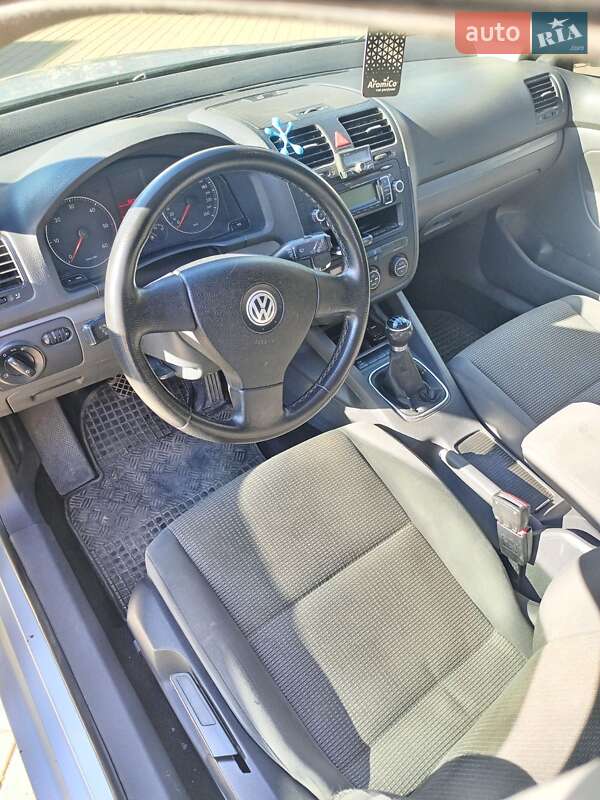 Універсал Volkswagen Golf 2009 в Липовці