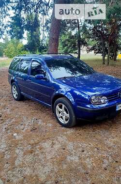 Універсал Volkswagen Golf 2004 в Охтирці