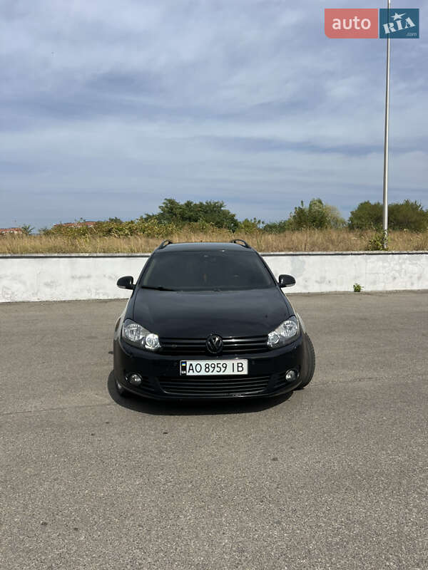 Универсал Volkswagen Golf 2013 в Мукачево