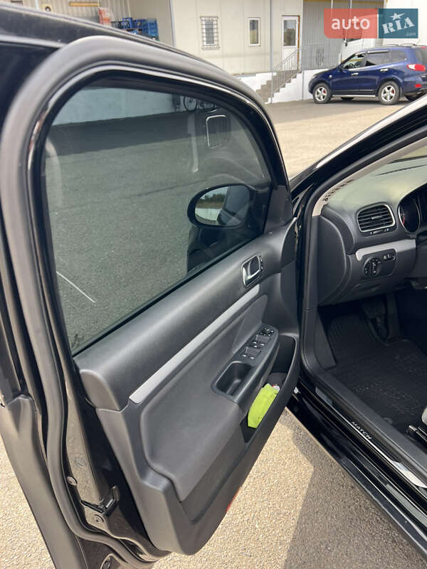 Универсал Volkswagen Golf 2013 в Мукачево