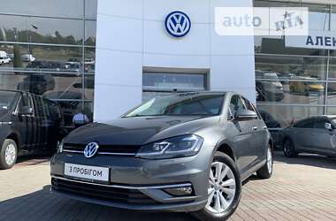 Хэтчбек Volkswagen Golf 2020 в Львове