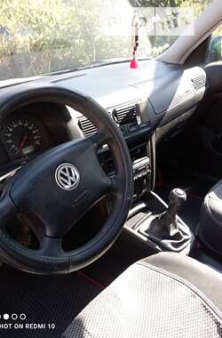 Хэтчбек Volkswagen Golf 1999 в Харькове