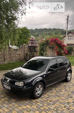 Хэтчбек Volkswagen Golf 1997 в Черновцах