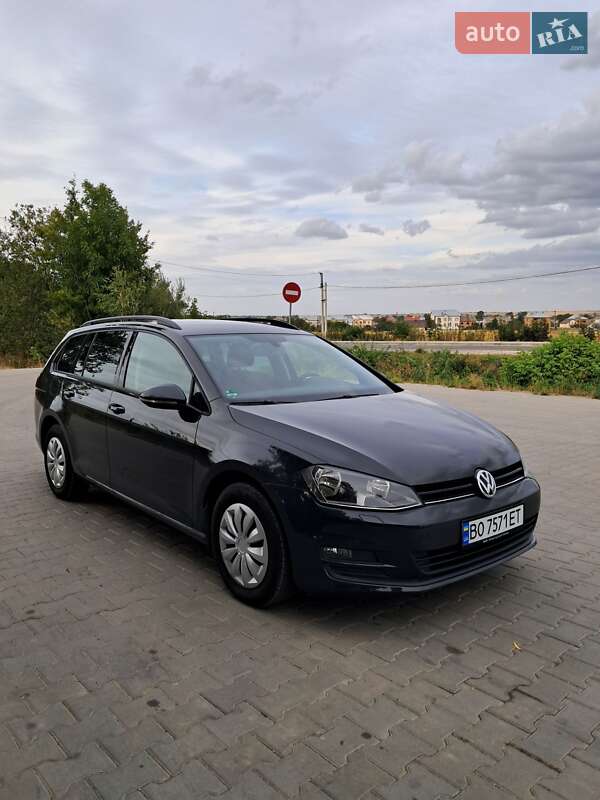 Універсал Volkswagen Golf 2016 в Тернополі