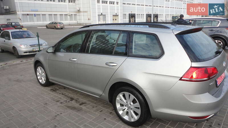 Универсал Volkswagen Golf 2015 в Днепре