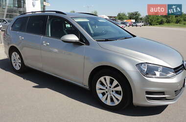 Универсал Volkswagen Golf 2015 в 