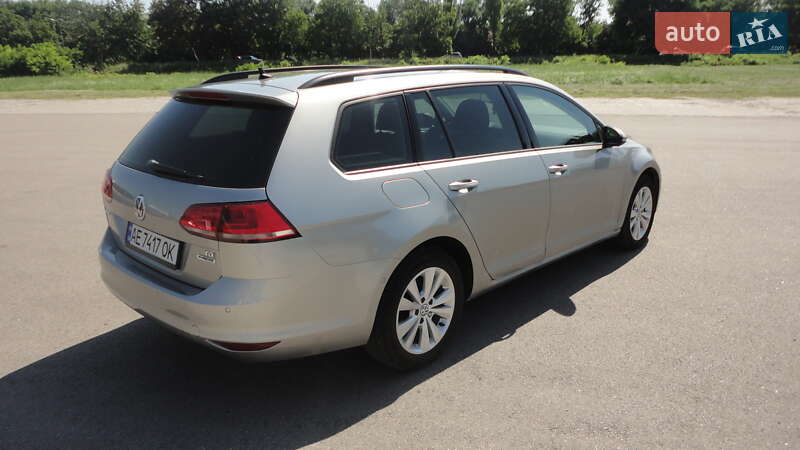 Универсал Volkswagen Golf 2015 в Днепре