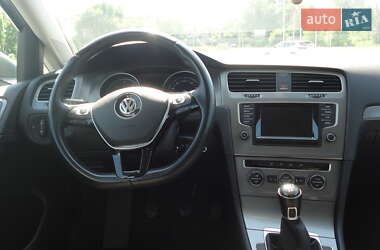 Универсал Volkswagen Golf 2015 в 
