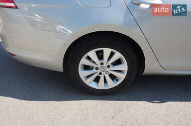 Универсал Volkswagen Golf 2015 в 