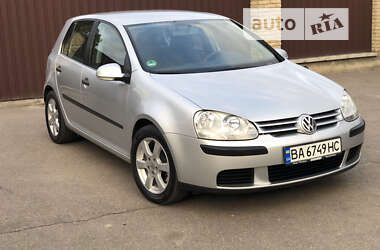 Хэтчбек Volkswagen Golf 2005 в Умани