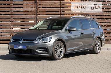 Універсал Volkswagen Golf 2017 в Луцьку