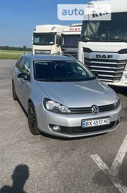 Универсал Volkswagen Golf 2011 в Чемеровцах