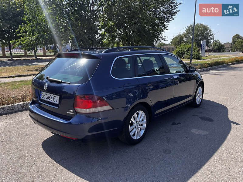 Универсал Volkswagen Golf 2011 в Киеве