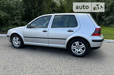 Хэтчбек Volkswagen Golf 2000 в Харькове