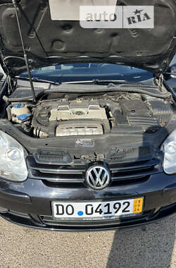 Хэтчбек Volkswagen Golf 2008 в Барышевке