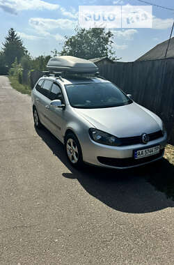 Универсал Volkswagen Golf 2011 в Киеве