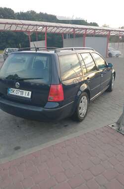 Универсал Volkswagen Golf 2001 в Луцке