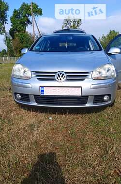 Хэтчбек Volkswagen Golf 2006 в 