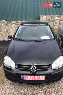 Хэтчбек Volkswagen Golf 2006 в Первомайске