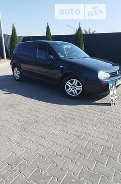 Хэтчбек Volkswagen Golf 2001 в Тернополе