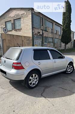 Хетчбек Volkswagen Golf 2003 в Лубнах