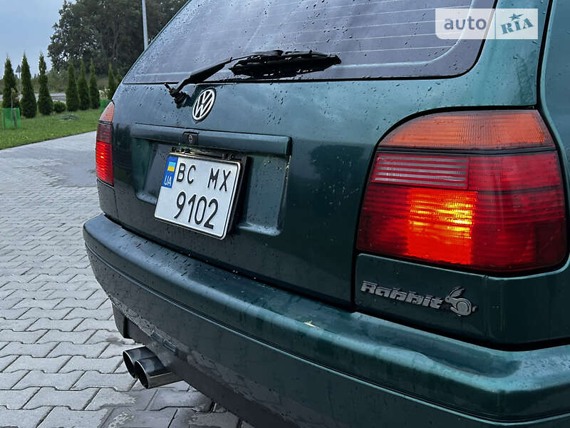 Хэтчбек Volkswagen Golf 1996 в Оброшином