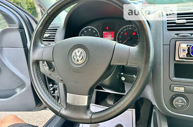 Хэтчбек Volkswagen Golf 2008 в Виннице