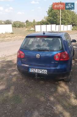 Хетчбек Volkswagen Golf 2004 в Павлограді