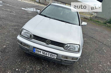 Универсал Volkswagen Golf 1998 в Хусте