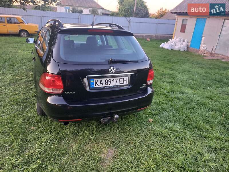 Универсал Volkswagen Golf 2011 в Киеве