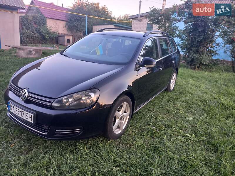 Универсал Volkswagen Golf 2011 в Киеве