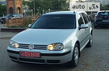 Универсал Volkswagen Golf 2003 в Киеве