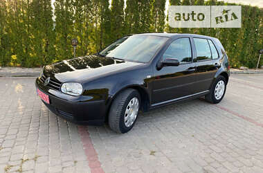 Хетчбек Volkswagen Golf 2003 в Дунаївцях