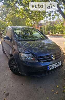 Хэтчбек Volkswagen Golf 2006 в Каменец-Подольском