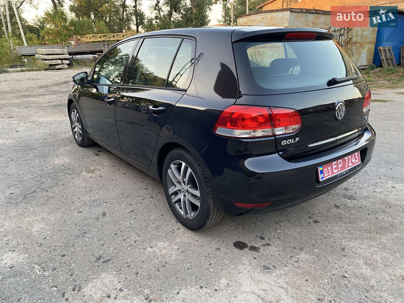 Хэтчбек Volkswagen Golf 2009 в Ахтырке