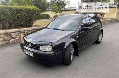 Хетчбек Volkswagen Golf 2000 в Миколаєві