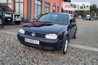 Хетчбек Volkswagen Golf 2002 в Тячеві