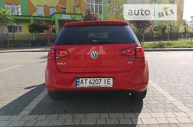 Хэтчбек Volkswagen Golf 2014 в Ивано-Франковске