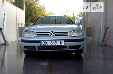 Універсал Volkswagen Golf 1999 в Млиніві