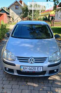 Хэтчбек Volkswagen Golf 2008 в Болехове